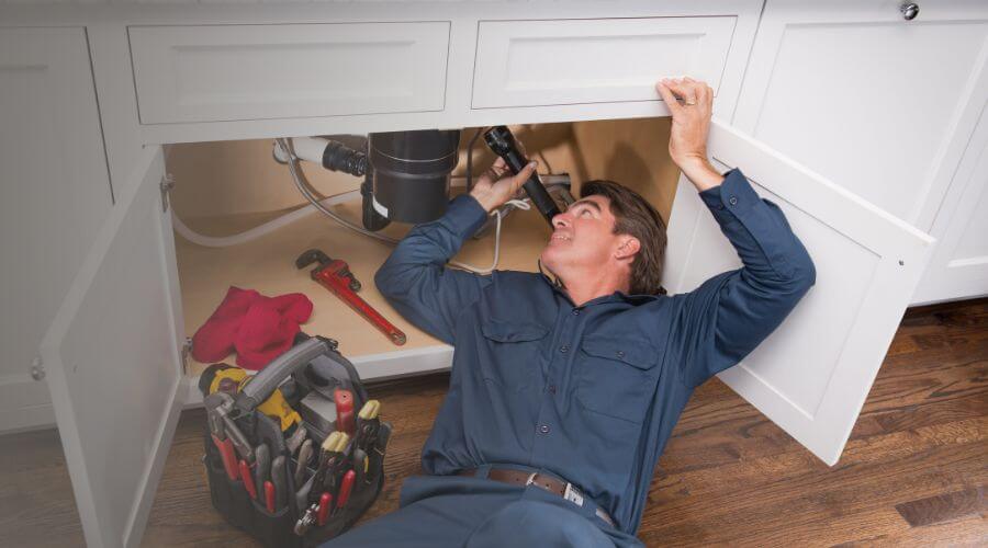 Professional expert plumbing services in Oakville, IA